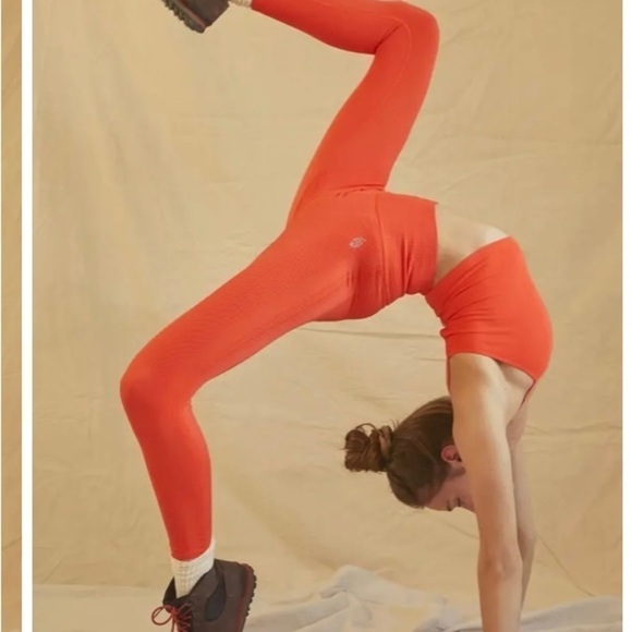 freepeople  movement by free people Throw High Waist Leggings
FP MOVEMEN… - Picture 5 of 11